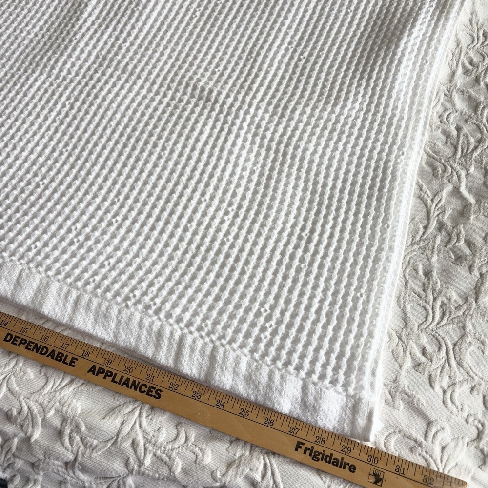 Brooklinen Dreamweave Waffle Bath Towel White 100% Turkish Cotton Aprox 30x58 - Picture 4 of 4